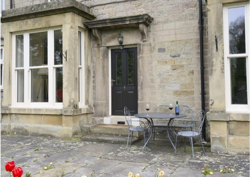 The Beeches - Chatsworth Apartment No 1 - Sleeps 2 Baslow Extérieur photo